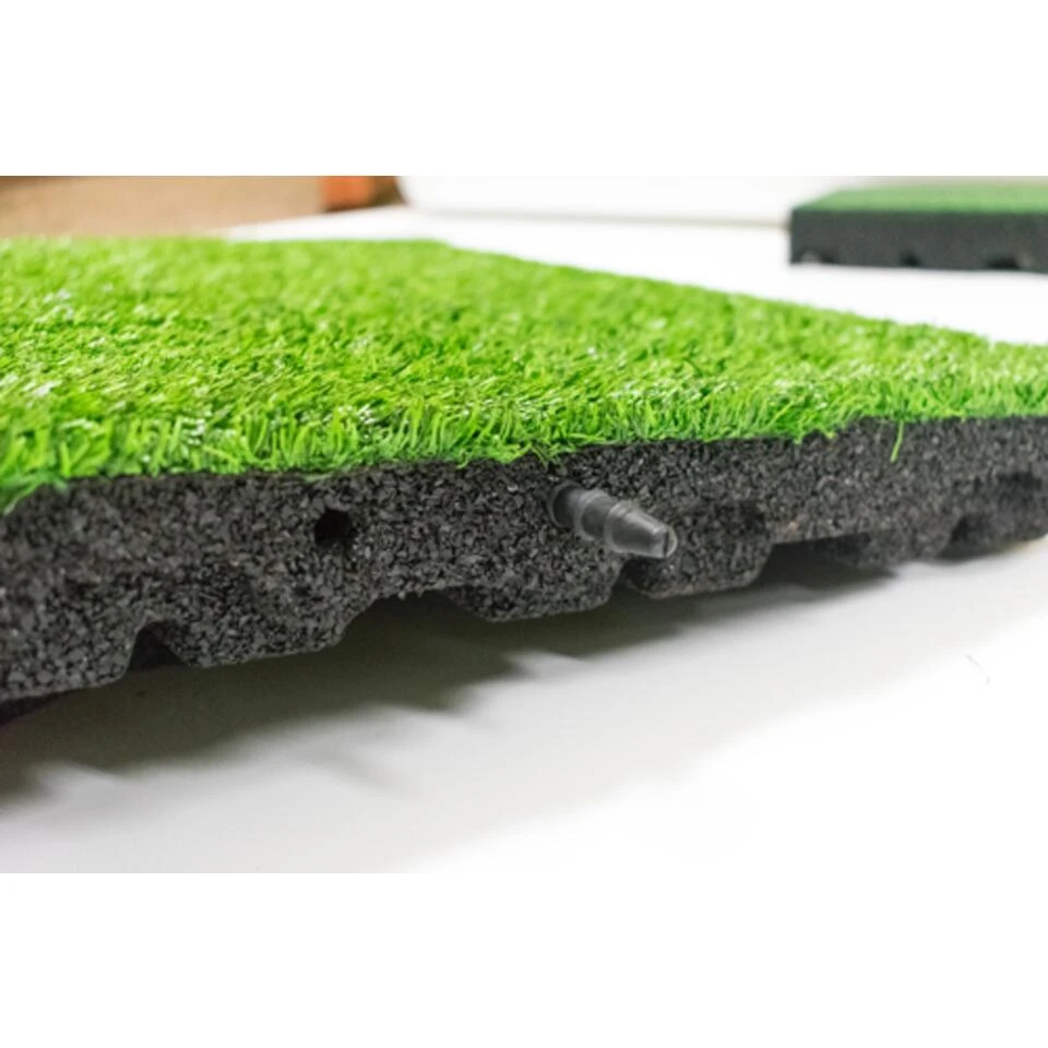 Rubber Tegel Met Kunstgras Toplaag 55 Mm - 50x50 Cm - Pen- En Gat - Image 4